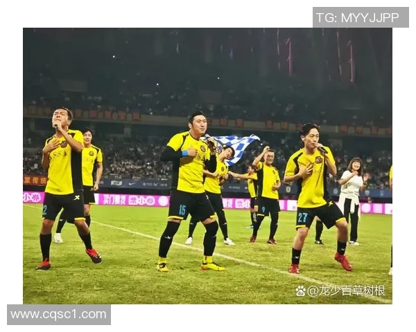 赛罗足球星带领球队崭露头角精彩瞬间揭秘助力荣誉与梦想交织的传奇之路